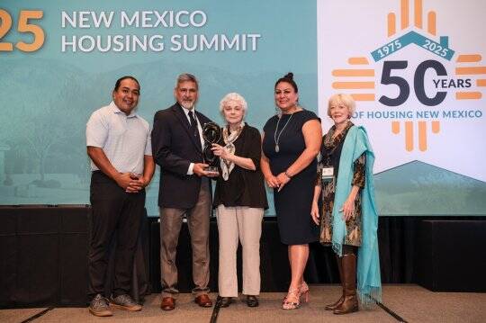 Carol Sugarman received a Lifetime Achievement Award (Casey Addason Photography)